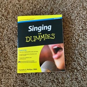 NWOT Singing for Dummies Book